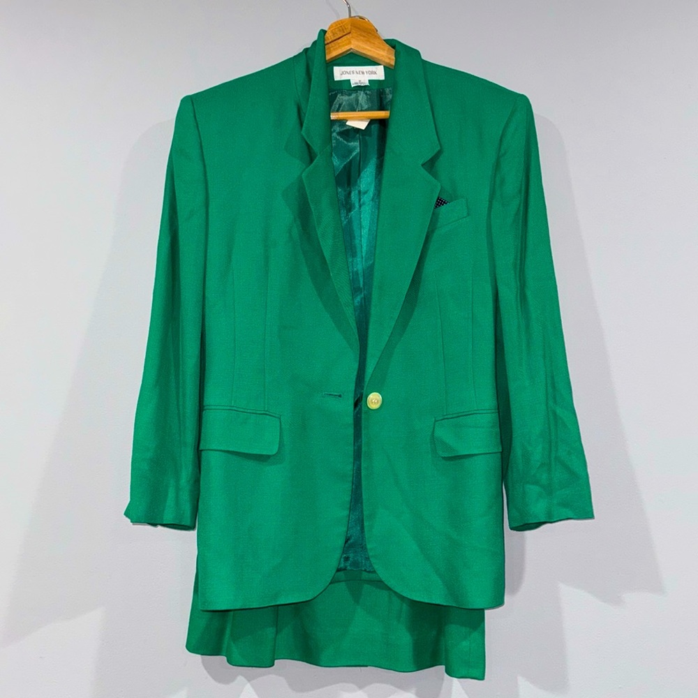 Vintage Jones New York Green Suit Jacket & Skirt Set Size 6